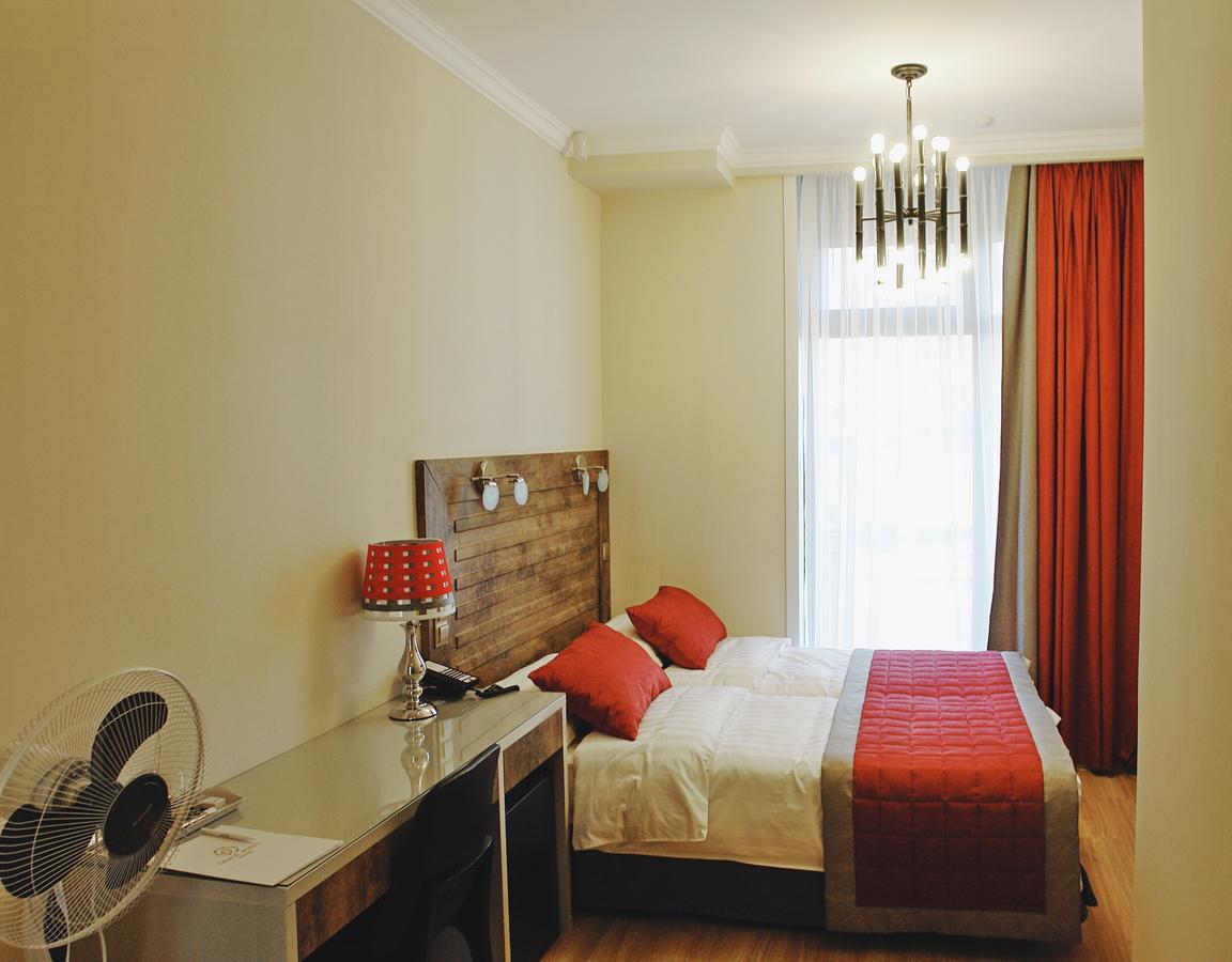 Grace Point Hotel Asztana Kültér fotó