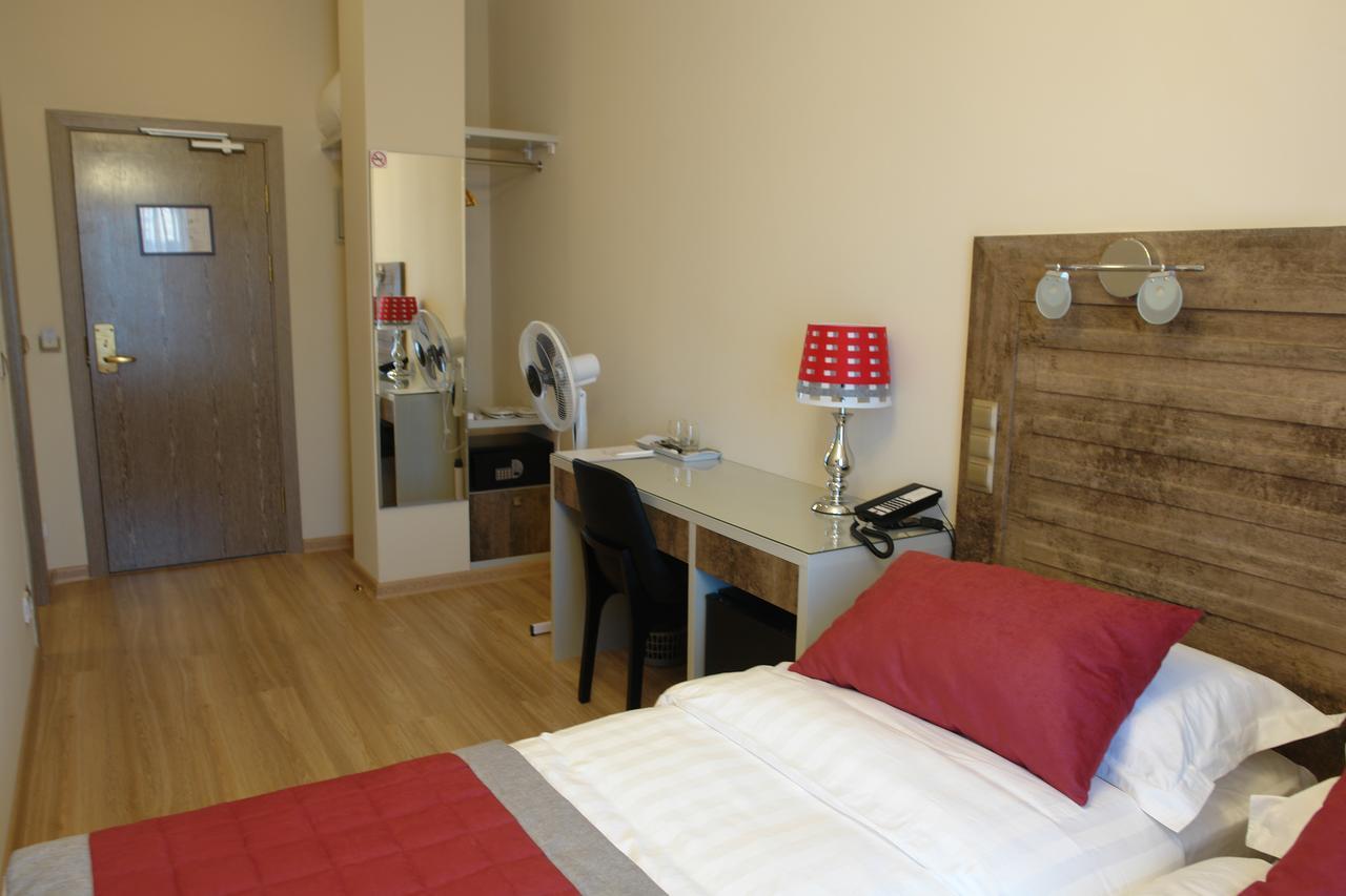 Grace Point Hotel Asztana Kültér fotó