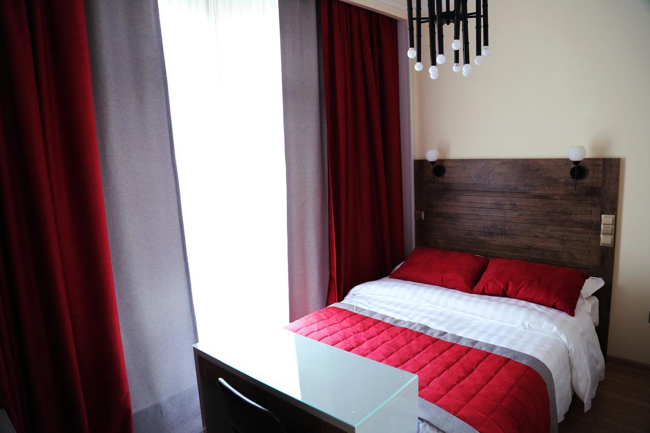 Grace Point Hotel Asztana Kültér fotó